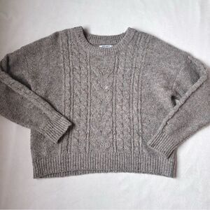 Old Navy Chunky Knit Sweater, Gray, Size Medium